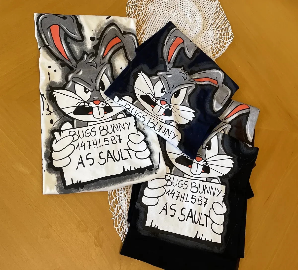 سوپر لش قواره بزرگ Bugs Bunny - نما ثانویه